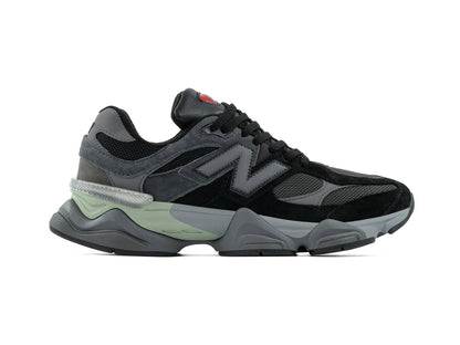 9060 Black Castlerock PREMIUM